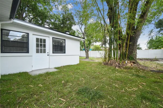 $3,000 | 4910 North Darby Avenue, Tampa, FL 33603