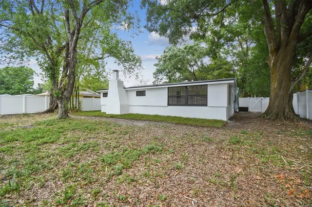 $3,000 | 4910 North Darby Avenue, Tampa, FL 33603