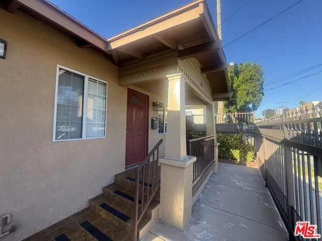 $1,650 | 319 North Coronado Street, Los Angeles, CA 90026