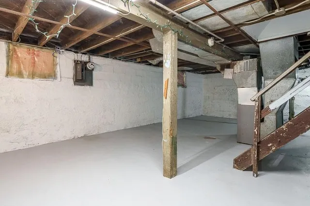 $89,900 | 421 Olive Street, Rockford, IL 61107