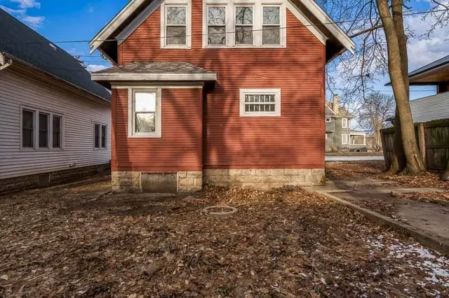 $89,900 | 421 Olive Street, Rockford, IL 61107