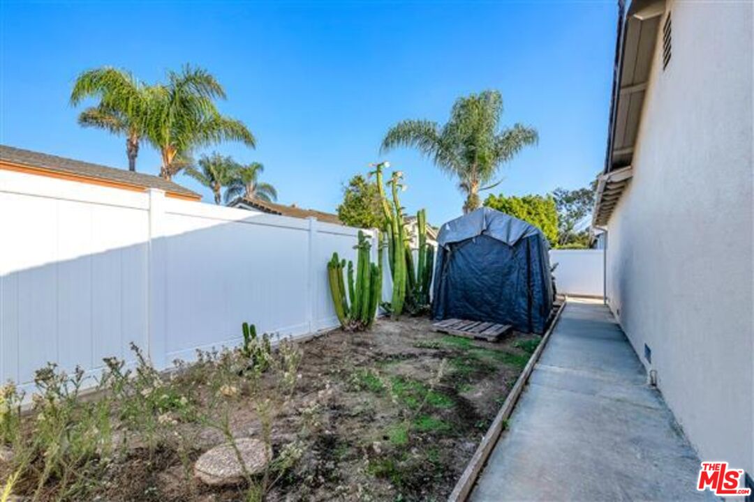 5118 Randall Street Los Angeles, CA 90230 - Photo 25 of 26 a view of a plants with a flower in a garden