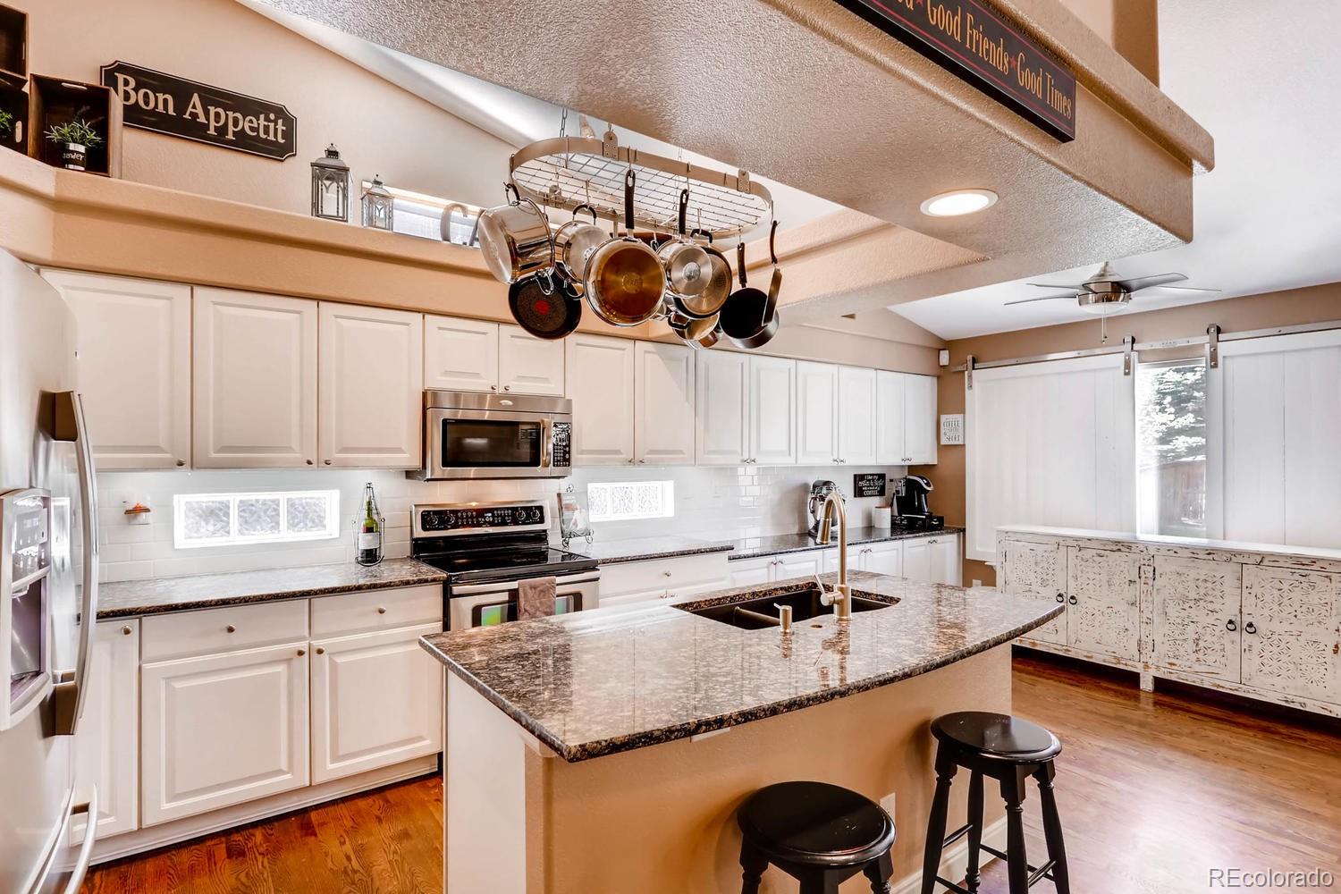 4946 Ashbrook Circle Highlands Ranch, CO 80130 - Photo 7 of 28 Gallery Image 7