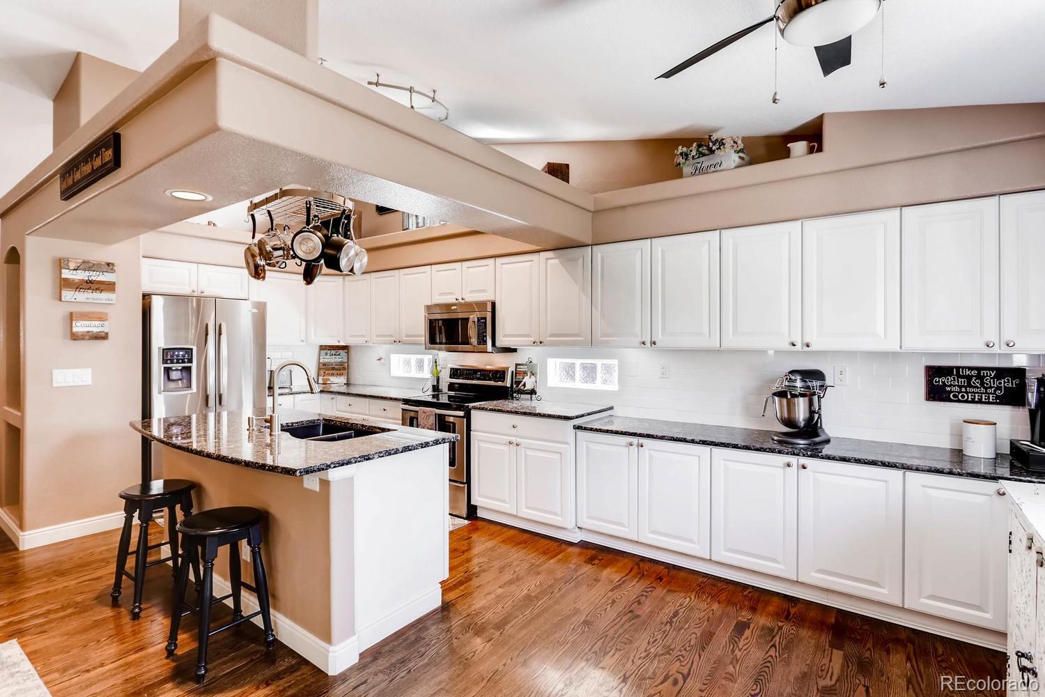 4946 Ashbrook Circle Highlands Ranch, CO 80130 - Photo 8 of 28 Gallery Image 8