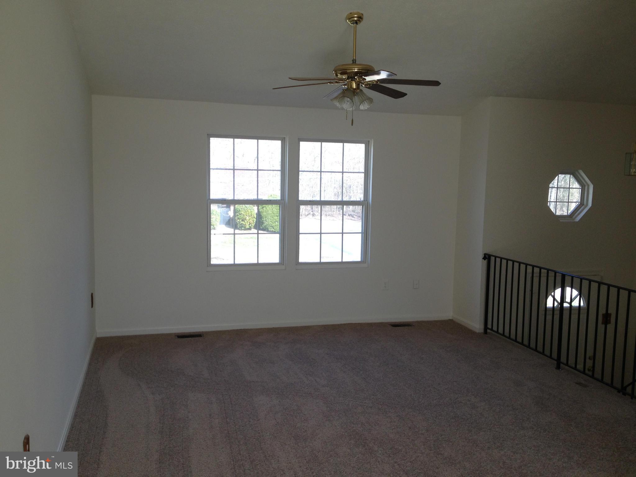 13809 Old Brandywine Road Brandywine, MD 20613 - Photo 2 of 9 Living Room