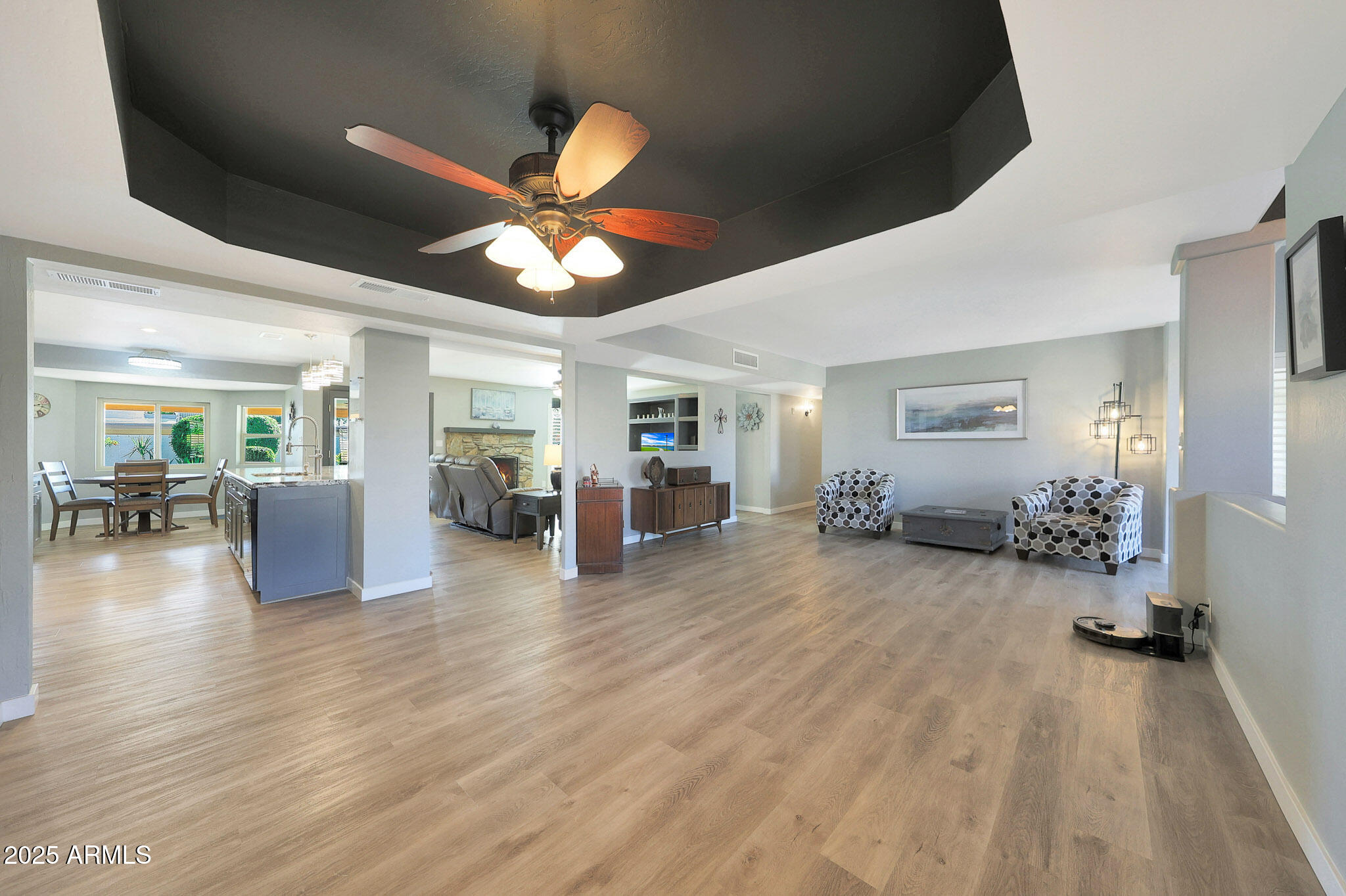 6811 East Hearn Road Scottsdale, AZ 85254 - Photo 2 of 48 Lots of room to live.