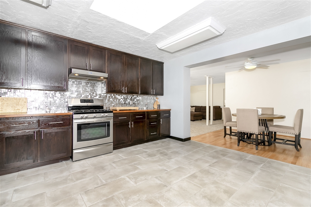 9833 Settle Road Santee, CA 92071 - Photo 12 of 25