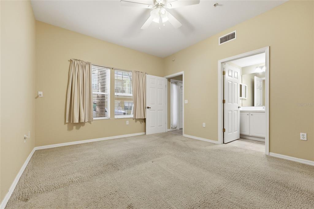 9172 Southwest 52nd Road, Unit 103 Gainesville, FL 32608 - Photo 13 of 31