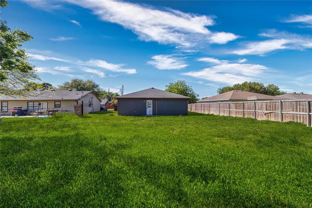 403 Melody Circle Kaufman, TX 75142 - Photo 23 of 25 a view of house with backyard