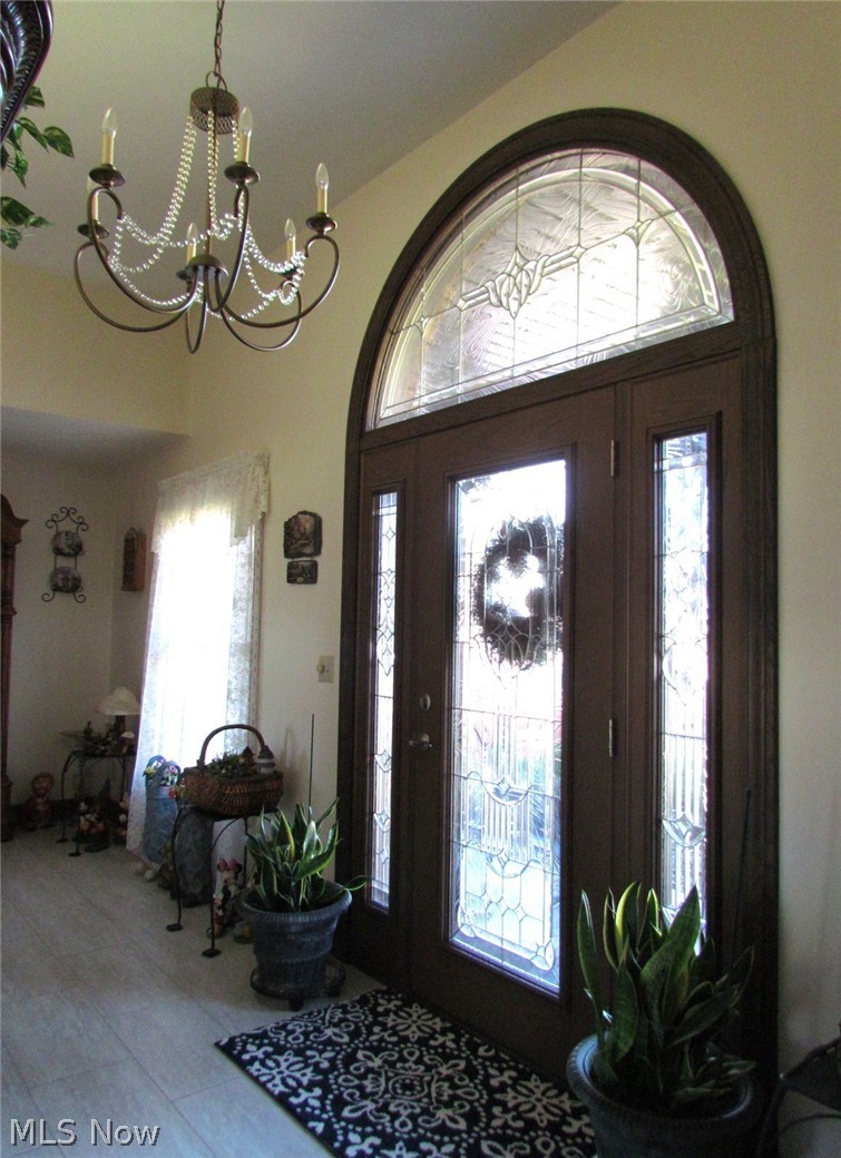 10174 Veto Road Belpre, OH 45714 - Photo 16 of 45 Front door and foyer.