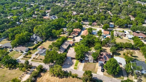 $1,900,000 | 1516 West Seventh Street, Irving, TX 75060