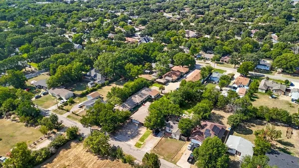 $1,900,000 | 1516 West Seventh Street, Irving, TX 75060