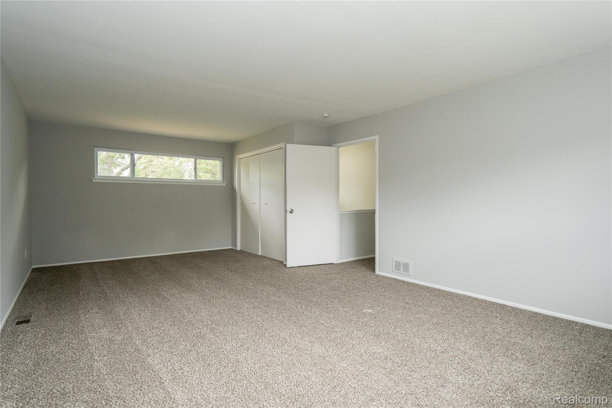2572 North Trail Road Walled Lake, MI 48390 - Photo 46 of 59 DSC05621.jpg