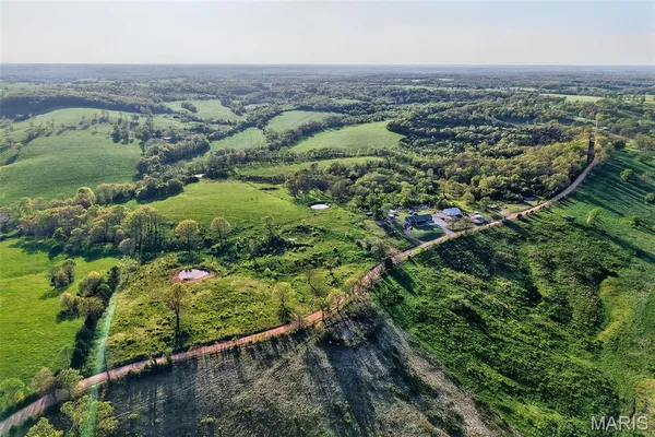 $899,900 | 10849 Claxton Road, Grovespring, MO 65662