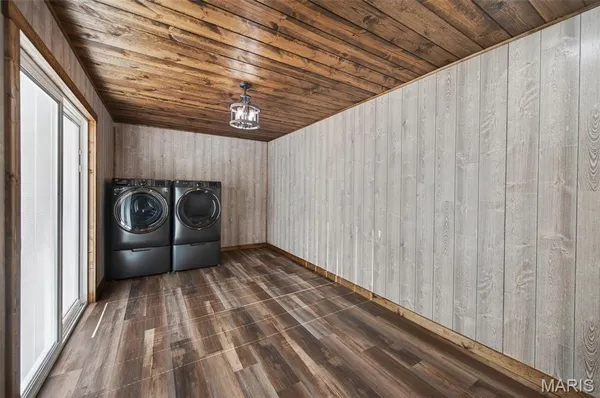 $899,900 | 10849 Claxton Road, Grovespring, MO 65662