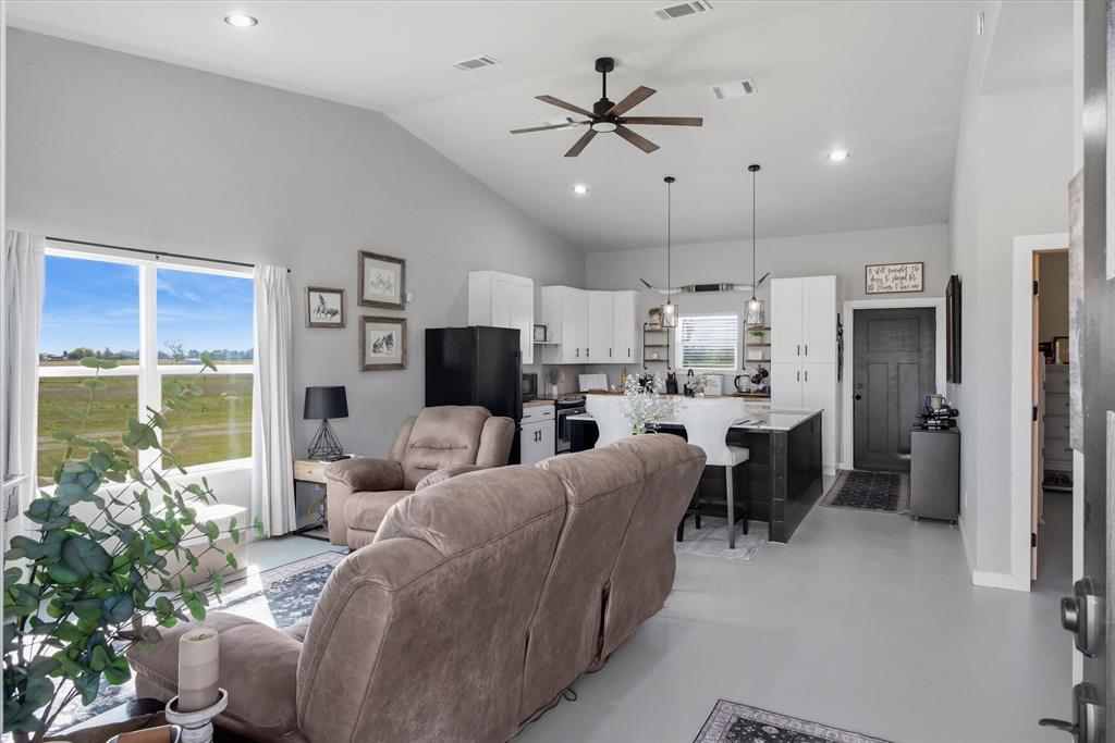 1744 VZ County Road Canton, TX 75103 - Photo 8 of 39