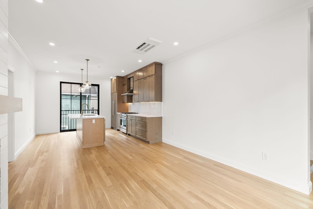 27 Shepard Street, Unit 4 Boston, MA 02135 - Photo 8 of 40
