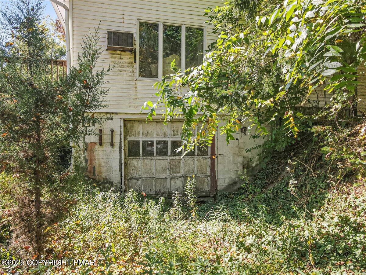 202 Price Road Stroudsburg, PA 18360 - Photo 25 of 45