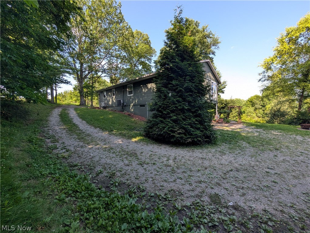 6700 McCaslin Road Nashport, OH 43830 - Photo 9 of 30