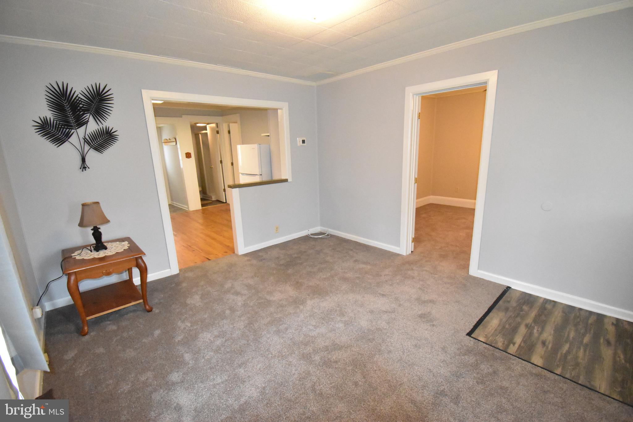 2261 Hudson Road Cambridge, MD 21613 - Photo 3 of 24 Living Room