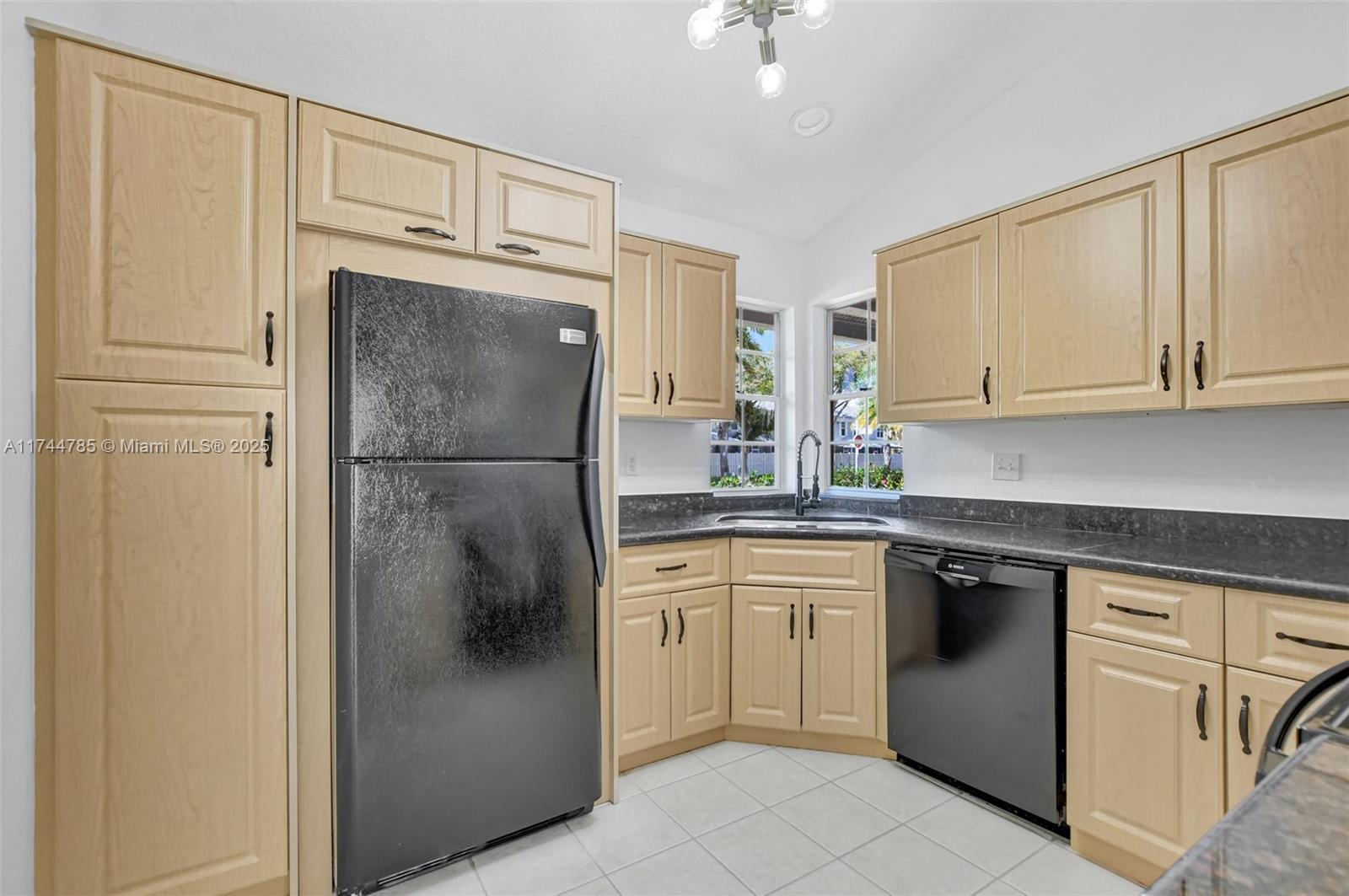 5367 Park Pl Circle Boca Raton, FL 33431 - Photo 8 of 56