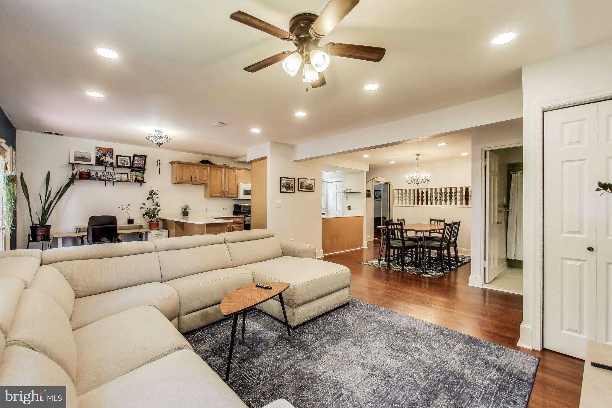 805 Islington Street Silver Spring, MD 20910 - Photo 16 of 50 a living room with furniture and kitchen view