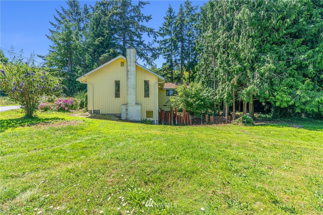 929 Blackburn Road Camano Island, WA 98282 - Photo 11 of 39 a house view with a outdoor space