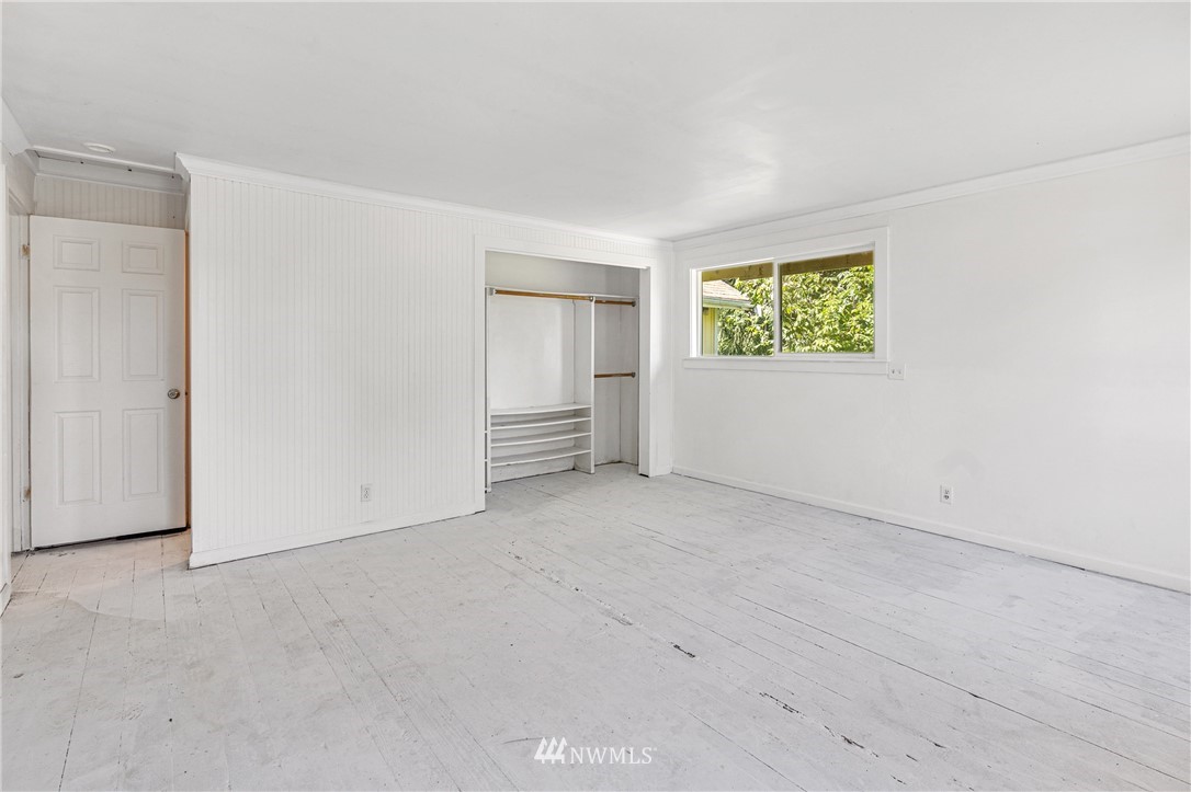 929 Blackburn Road Camano Island, WA 98282 - Photo 17 of 39 an empty room with windows