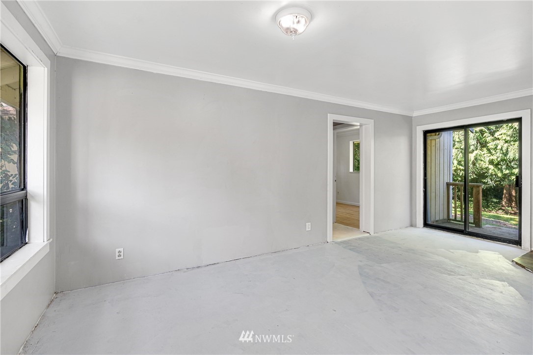 929 Blackburn Road Camano Island, WA 98282 - Photo 19 of 39 an empty room with windows