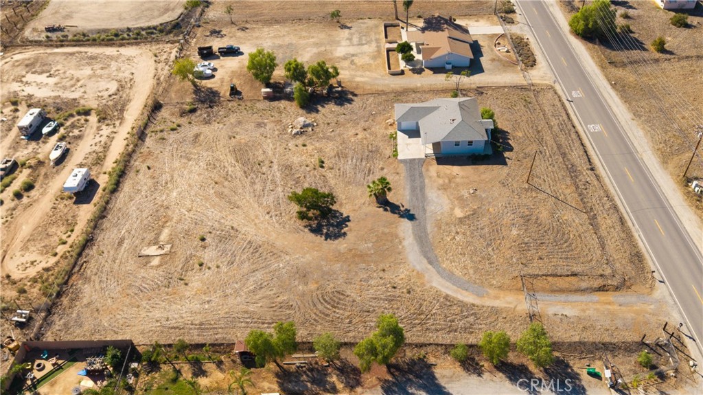 20407 Markham Street Perris, CA 92570 - Photo 24 of 26 a view of painting on the wall of a house