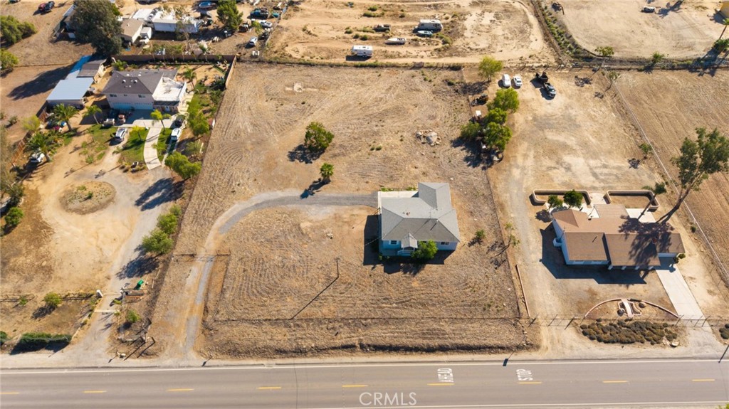 20407 Markham Street Perris, CA 92570 - Photo 4 of 26