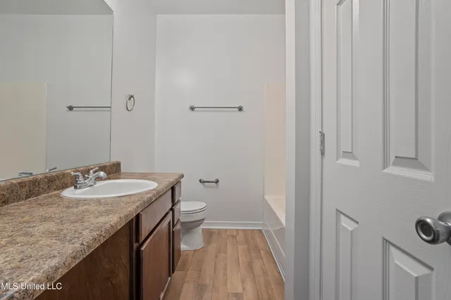 $230,000 | 310 Holcomb Boulevard, Unit 318, Ocean Springs, MS 39564