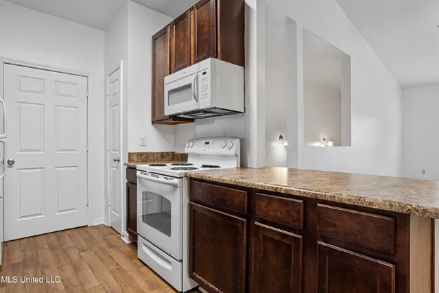 $230,000 | 310 Holcomb Boulevard, Unit 318, Ocean Springs, MS 39564