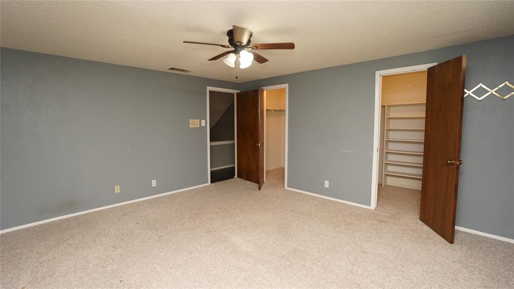 606 Queens Road Denison, TX 75020 - Photo 22 of 37 Upstairs