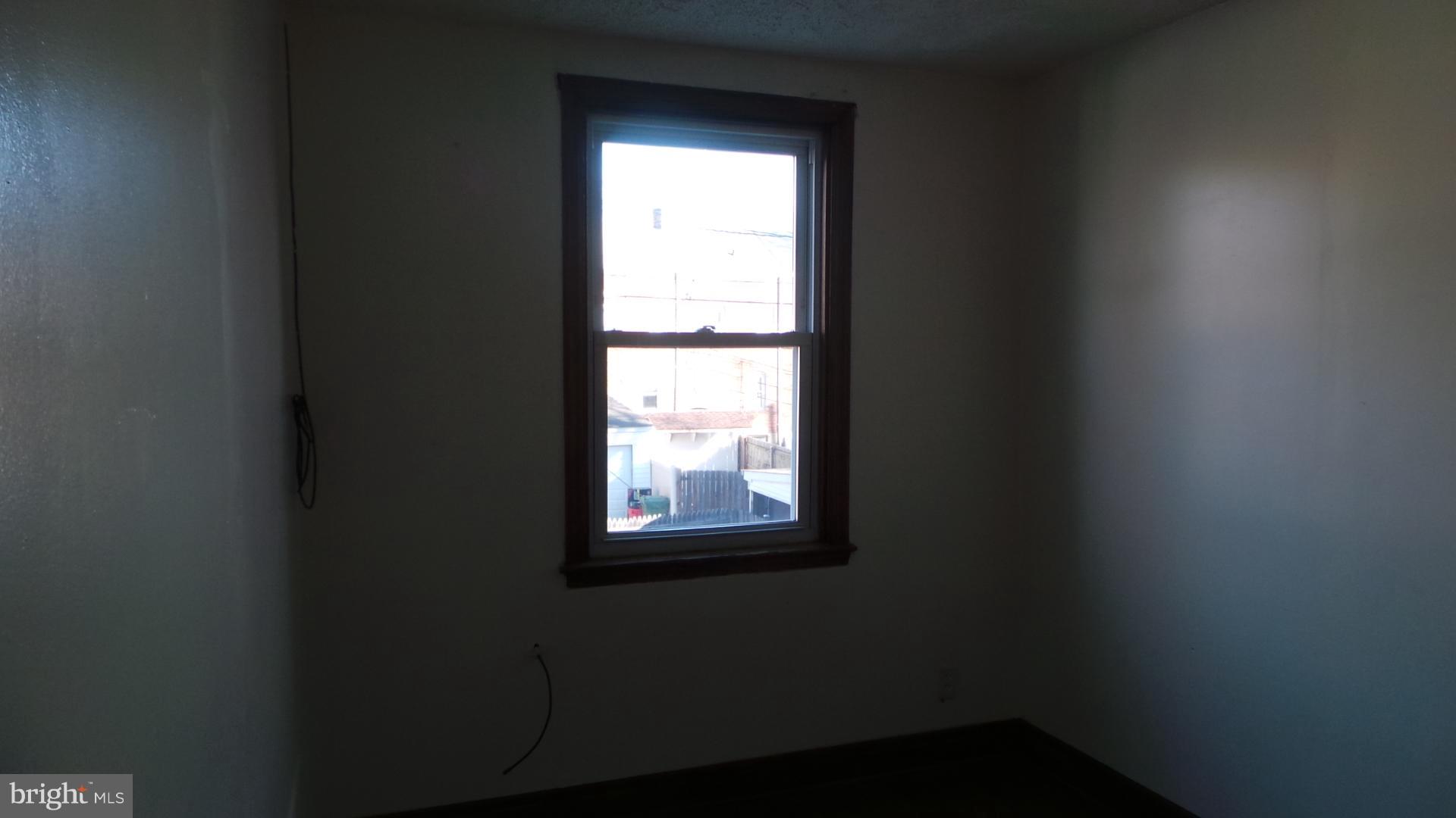 2823 Round Road Baltimore, MD 21225 - Photo 12 of 18 Interior (General)