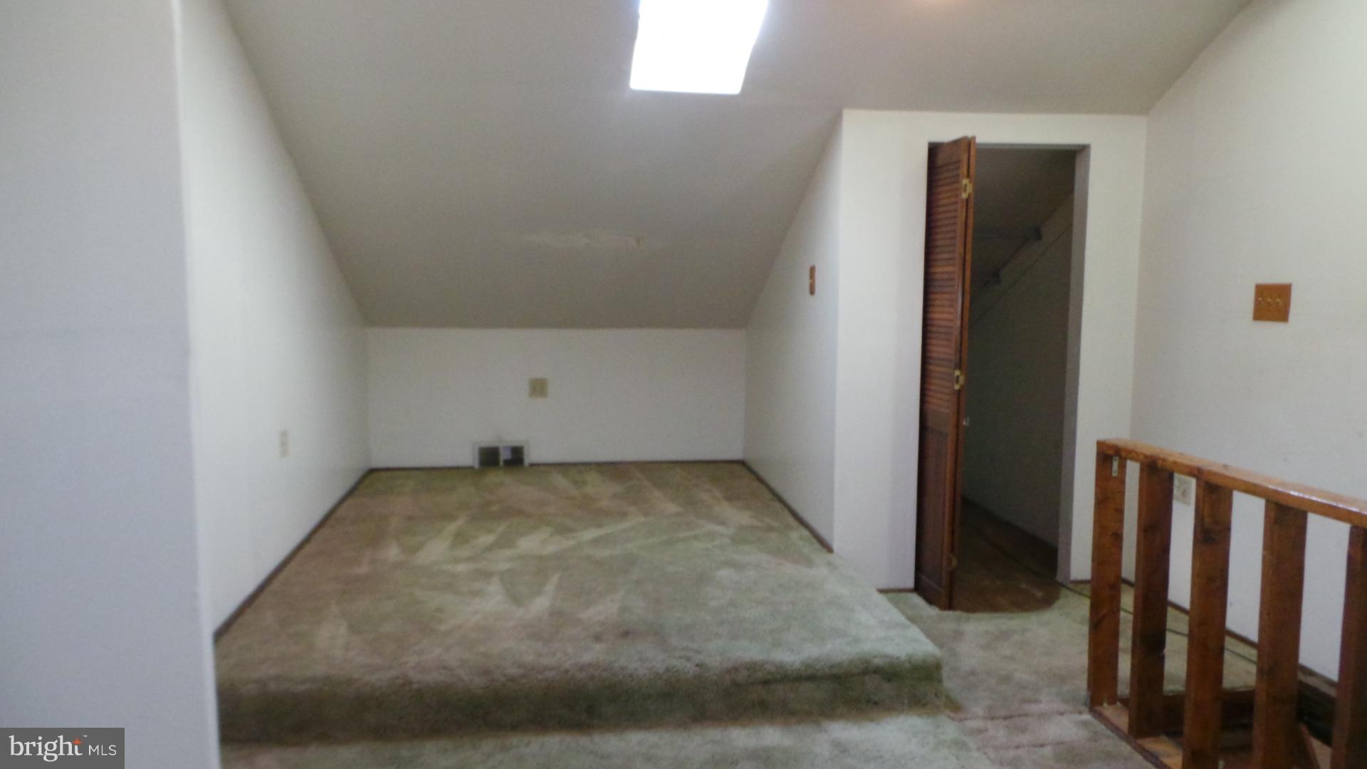 2823 Round Road Baltimore, MD 21225 - Photo 16 of 18 Interior (General)