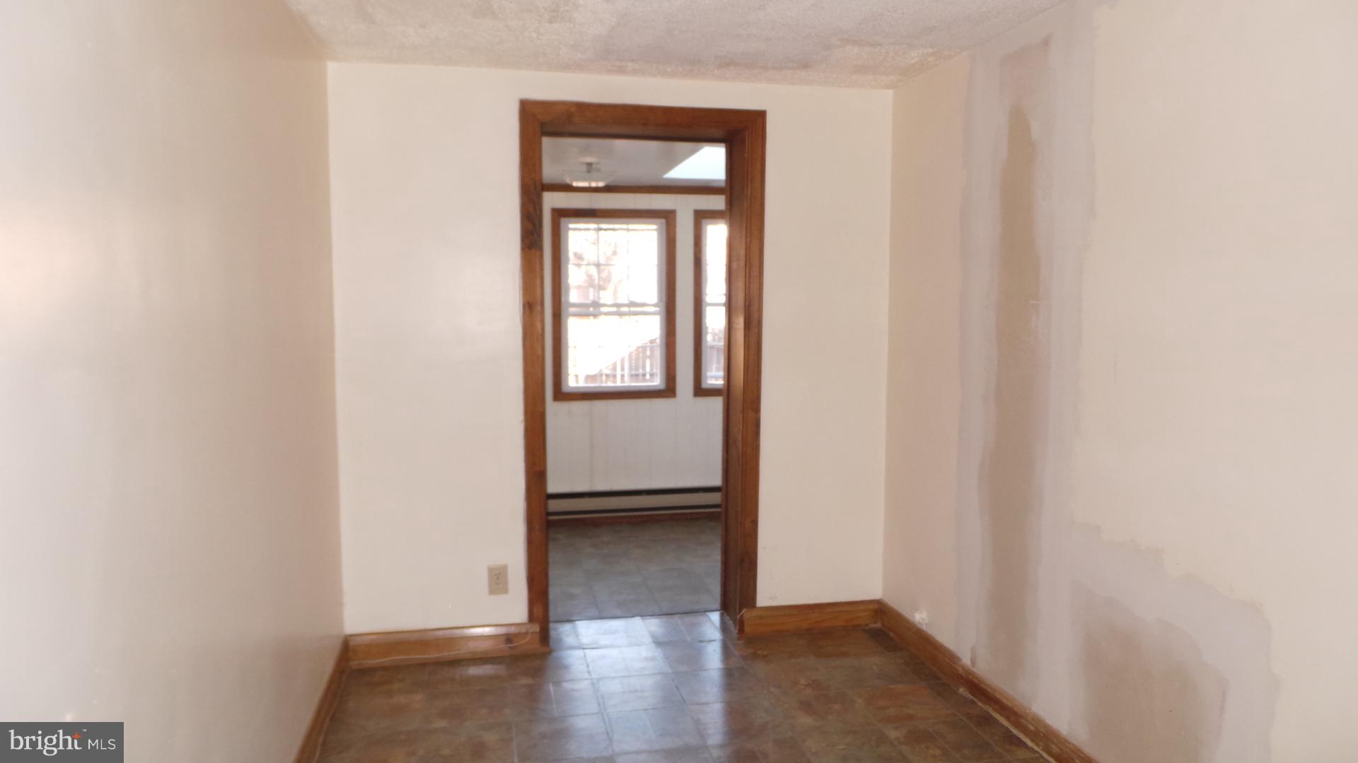 2823 Round Road Baltimore, MD 21225 - Photo 4 of 18 Interior (General)