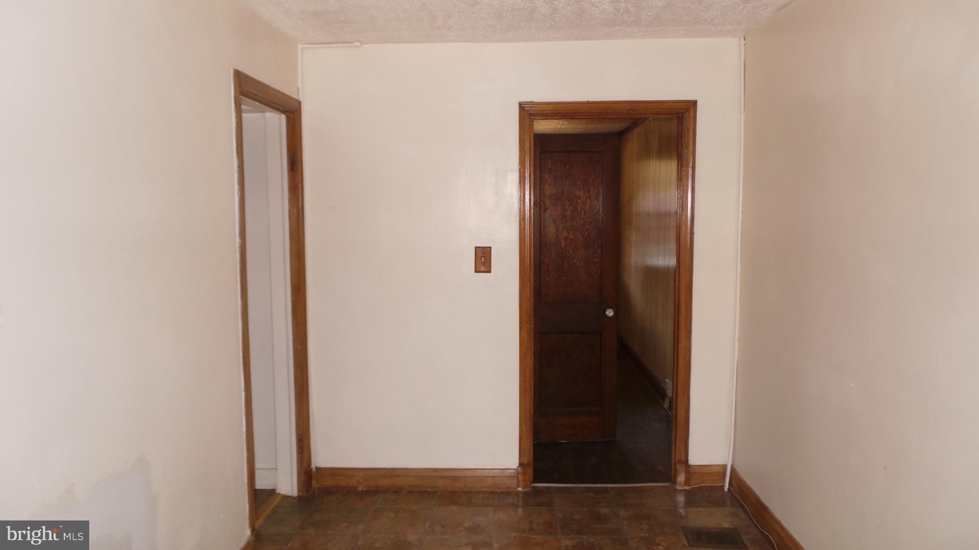 2823 Round Road Baltimore, MD 21225 - Photo 5 of 18 Interior (General)
