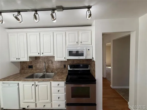 $1,485 | 3130 O Hare Drive, St. Ann, MO 63074