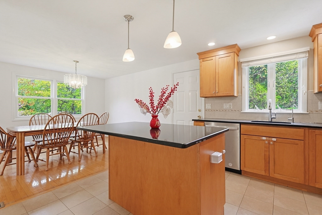 1 Tamworth Road Sharon, MA 02067 - Photo 14 of 31