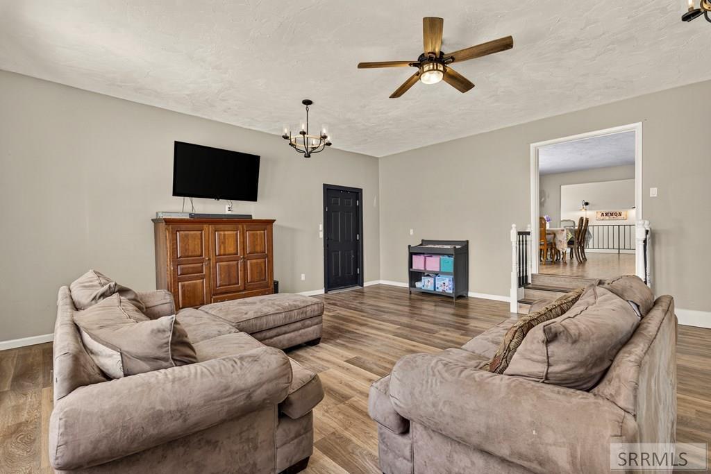 3974 East Wanda Ammon, ID 83406 - Photo 10 of 66 Living Room