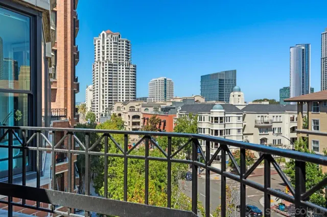 $829,900 | 500 West Harbor Drive, Unit 624, San Diego, CA 92101