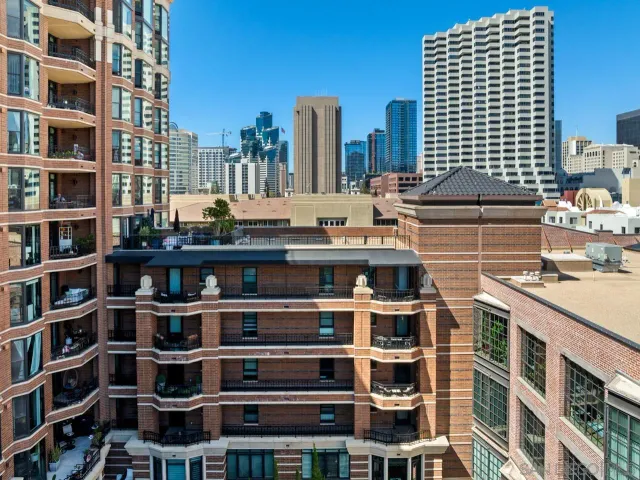 $829,900 | 500 West Harbor Drive, Unit 624, San Diego, CA 92101