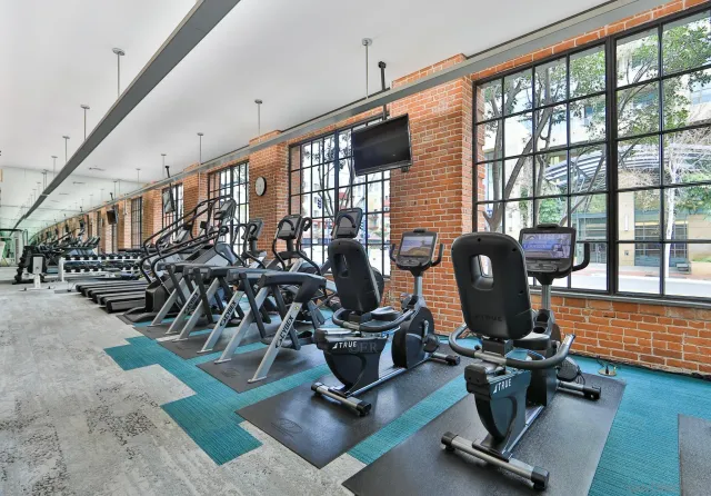 $829,900 | 500 West Harbor Drive, Unit 624, San Diego, CA 92101