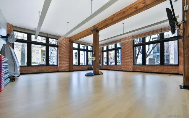 $829,900 | 500 West Harbor Drive, Unit 624, San Diego, CA 92101