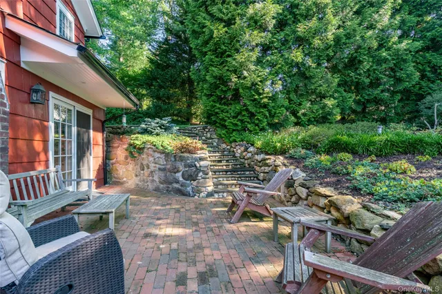 $1,595,000 | 144 West Neck Road, Huntington, NY 11743