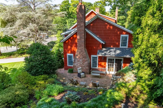 $1,595,000 | 144 West Neck Road, Huntington, NY 11743