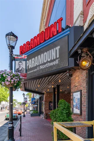 $1,595,000 | 144 West Neck Road, Huntington, NY 11743