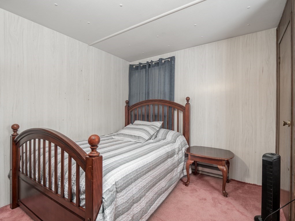 36 Lehigh Street Springfield, MA 01104 - Photo 15 of 33