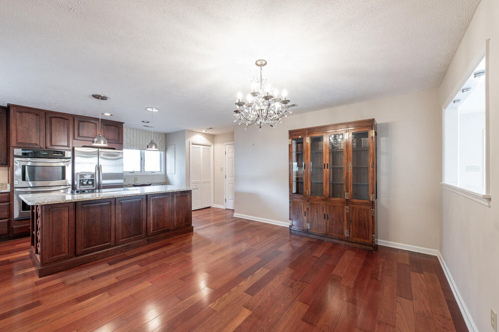 5 Prestwick Court Aiken, SC 29803 - Photo 13 of 31 Dining Room!
